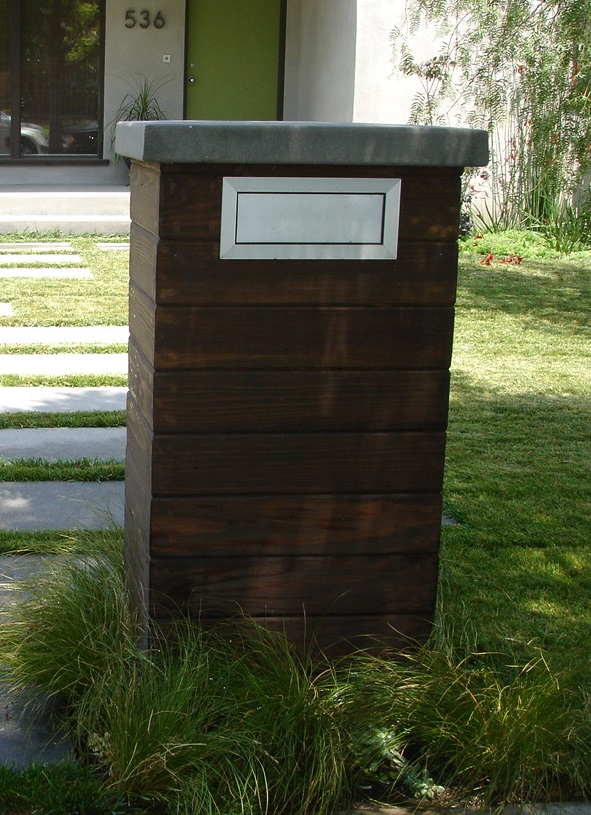 https://atmospherelandscapes.com/wp-content/uploads/2015/05/BURBANK-Mailbox-1.jpg