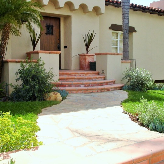https://atmospherelandscapes.com/wp-content/uploads/2015/05/GLENDALE-FAUBIAN-18-540x540.jpg