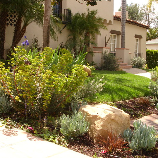 https://atmospherelandscapes.com/wp-content/uploads/2015/05/GLENDALE-FAUBIAN-31-540x540.jpg