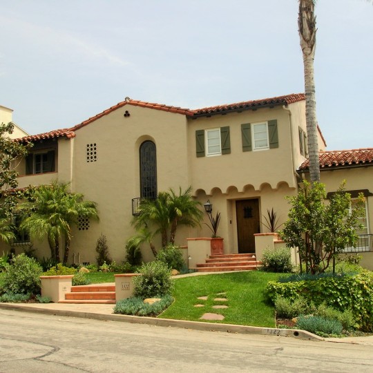 https://atmospherelandscapes.com/wp-content/uploads/2015/05/GLENDALE-FAUBIAN-42-540x540.jpg
