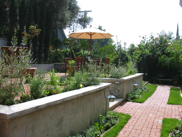 https://atmospherelandscapes.com/wp-content/uploads/2015/05/LOS-FELIZ-AFT-12.jpg