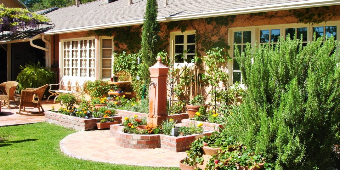https://atmospherelandscapes.com/wp-content/uploads/2015/05/RDL-DSC00074-2-1080x540.jpg