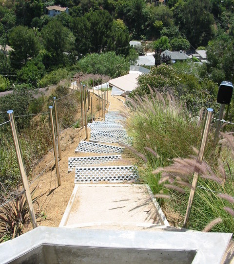 https://atmospherelandscapes.com/wp-content/uploads/2016/01/Laurel-Canyon-DaughAft-17-480x540.jpg