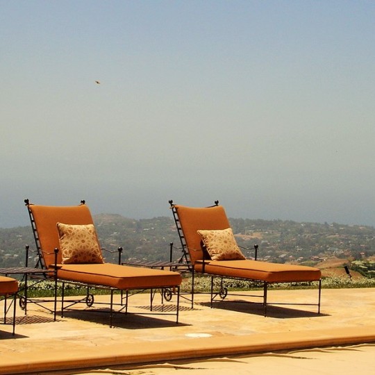https://atmospherelandscapes.com/wp-content/uploads/2016/01/Ocean-View-540x540.jpg