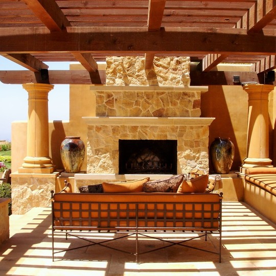 https://atmospherelandscapes.com/wp-content/uploads/2016/01/Outdoor-Fireplace2-540x540.jpg
