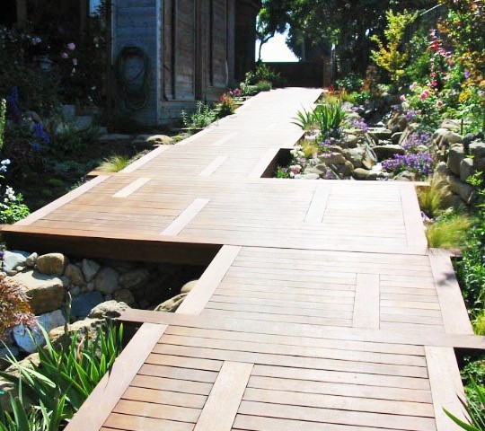 https://atmospherelandscapes.com/wp-content/uploads/2016/02/Point-Dume-16-540x480.jpg