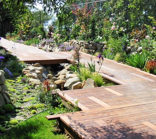 https://atmospherelandscapes.com/wp-content/uploads/2016/02/Point-Dume-2-540x480.jpg