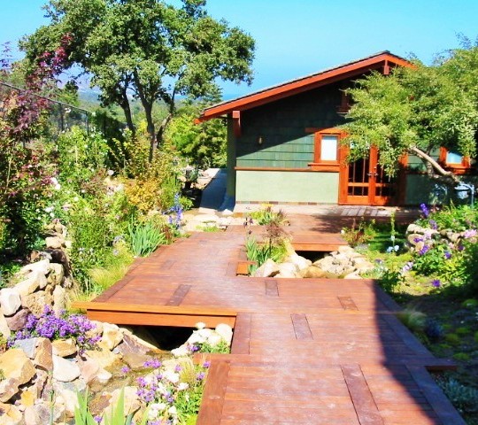 https://atmospherelandscapes.com/wp-content/uploads/2016/02/Point-Dume-8-540x480.jpg