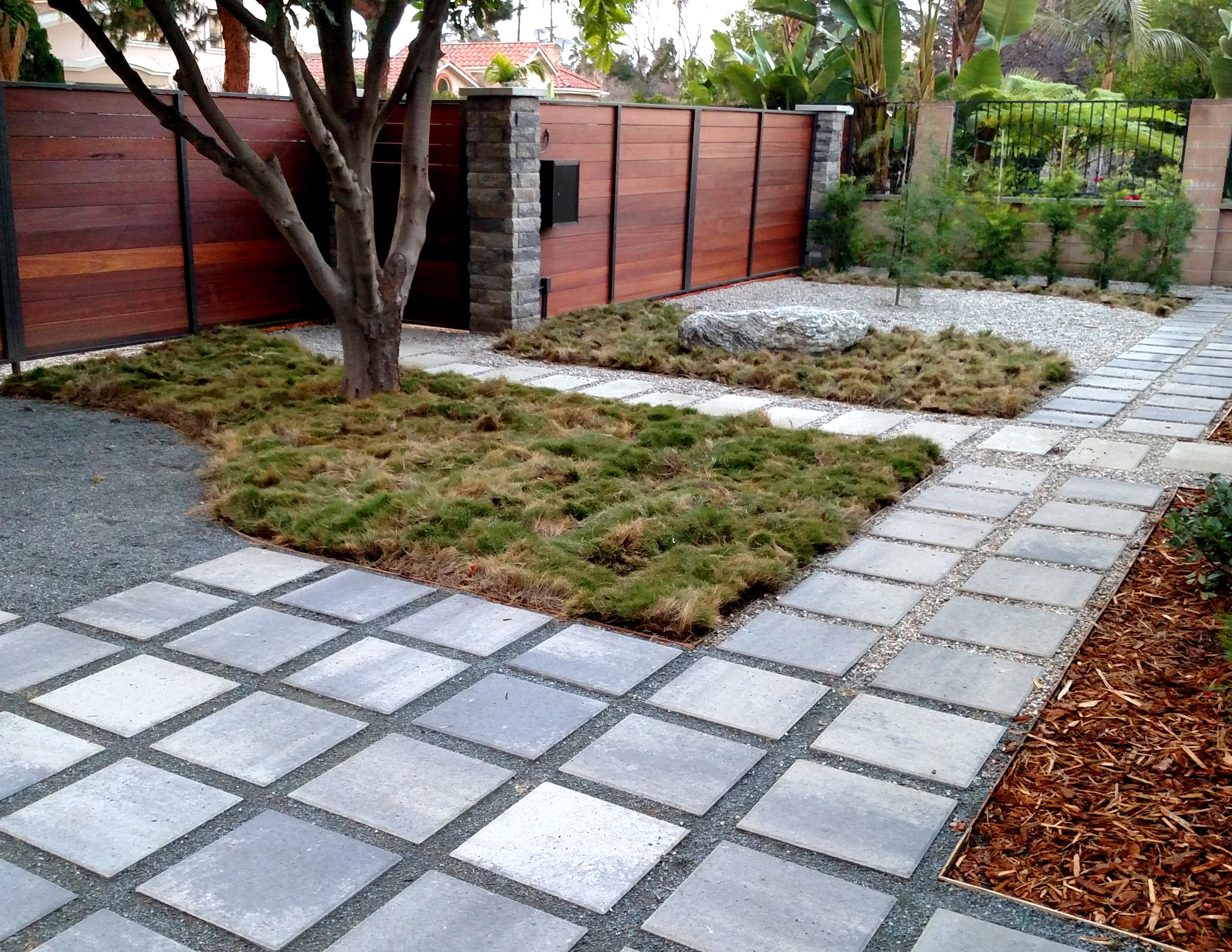 https://atmospherelandscapes.com/wp-content/uploads/2017/02/FRONT-YARD-INTERIOR-001.jpg